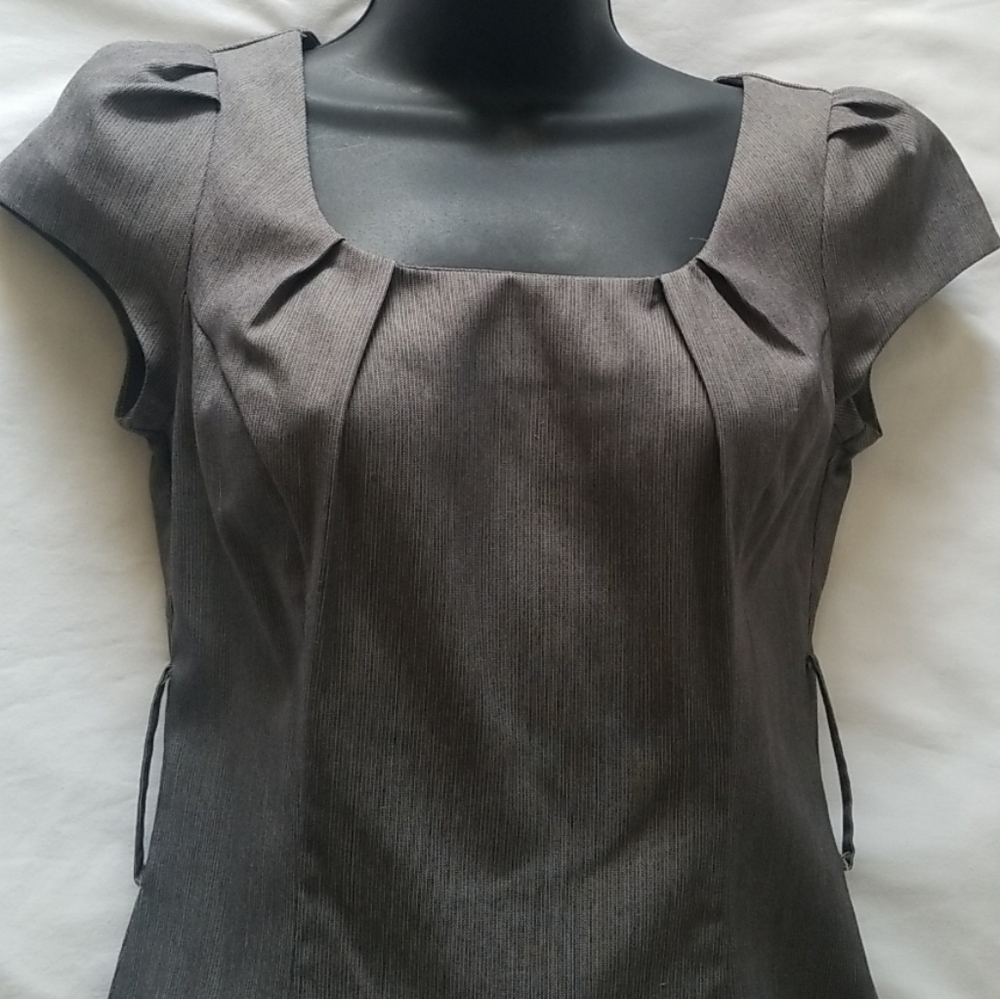 Iz Byer CA Grey/Black A-line Dress w Princess Seams & Pleated Detail Juniors 5